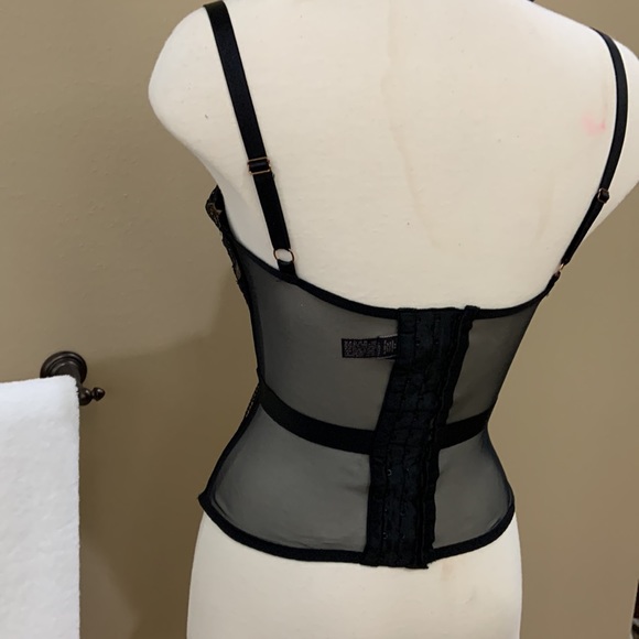 Victoria’s Secret Lace Bustier Corset Black Crystals Bra Size 32B - Picture 12 of 16